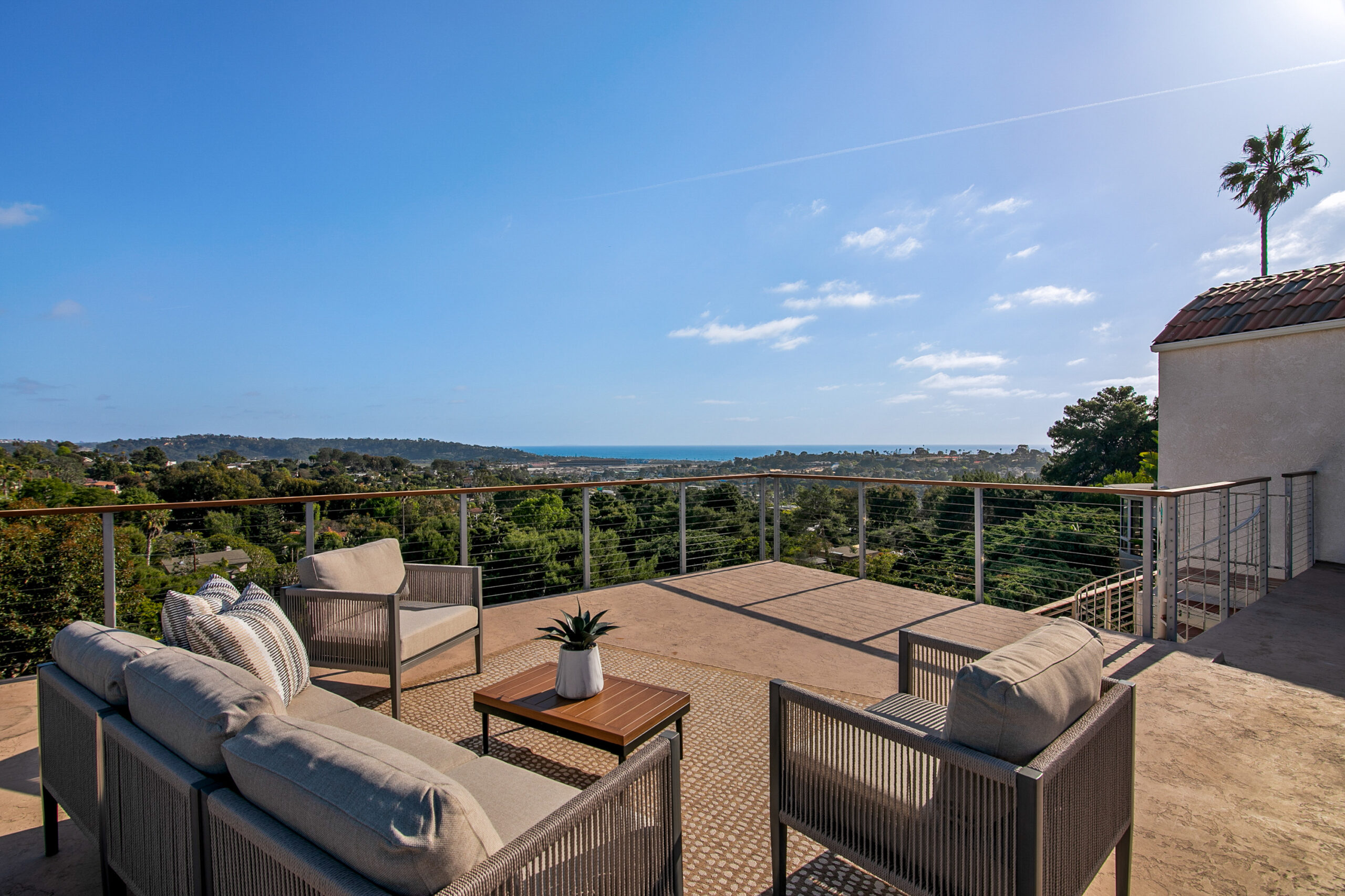 1050 Solana Dr043